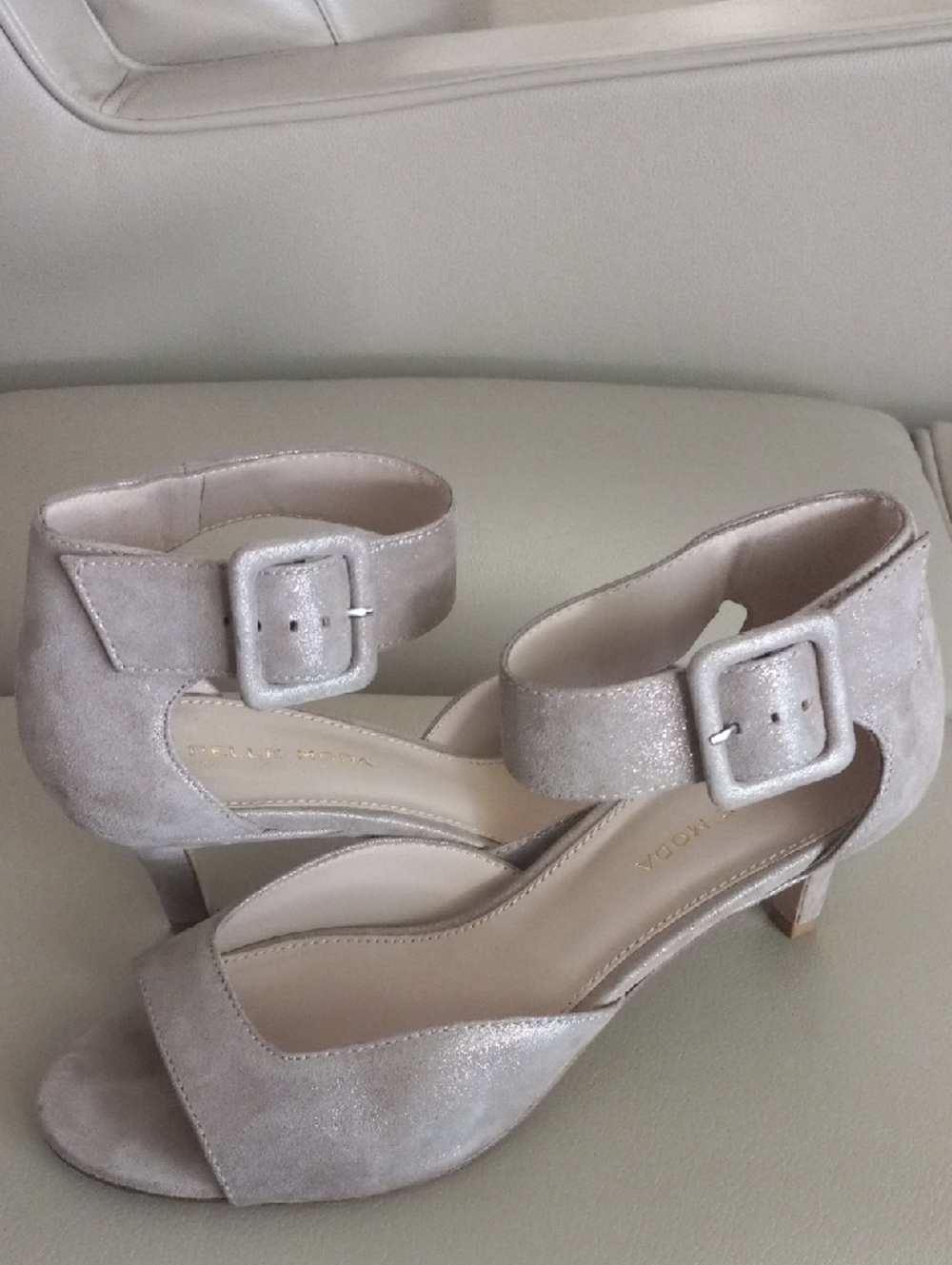 Pelle Moda Metallic Taupe Suede Open-Toe Ankle-Strap Heels Size 8M
